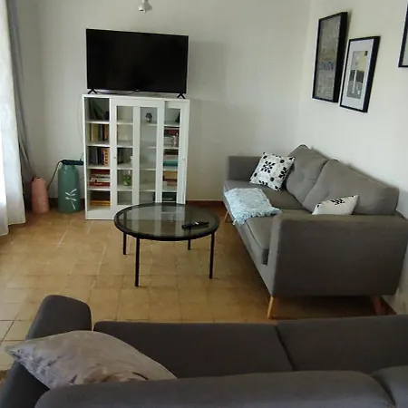 Grande Maison Avec Grande Piscine